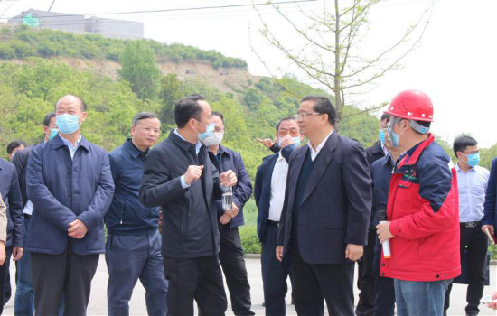 贵州省政协主席刘晓凯考察绿碳遵义公司
